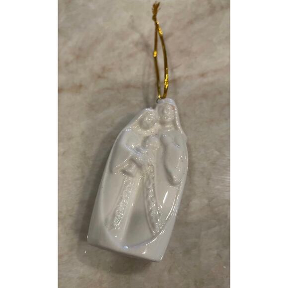 Porcelain Christmas white ornament nativity - Picture 11 of 12